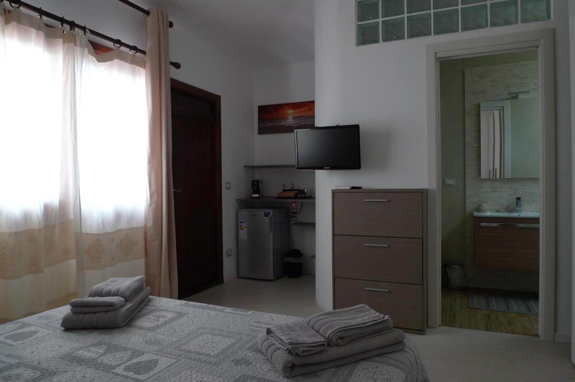 Villaggio Est Affittacamere ซาน เตโอโดโร ห้อง รูปภาพ