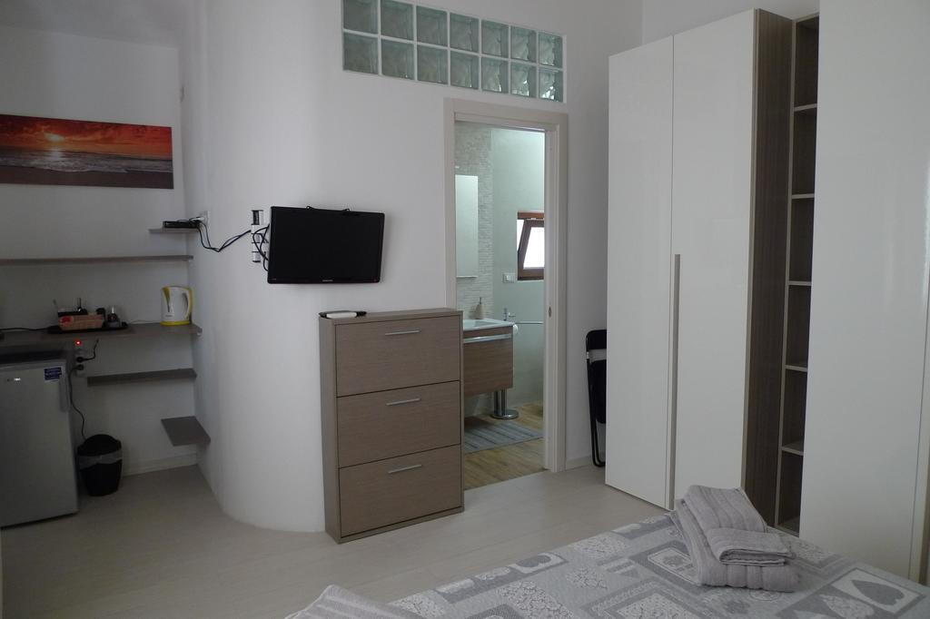 Villaggio Est Affittacamere ซาน เตโอโดโร ภายนอก รูปภาพ